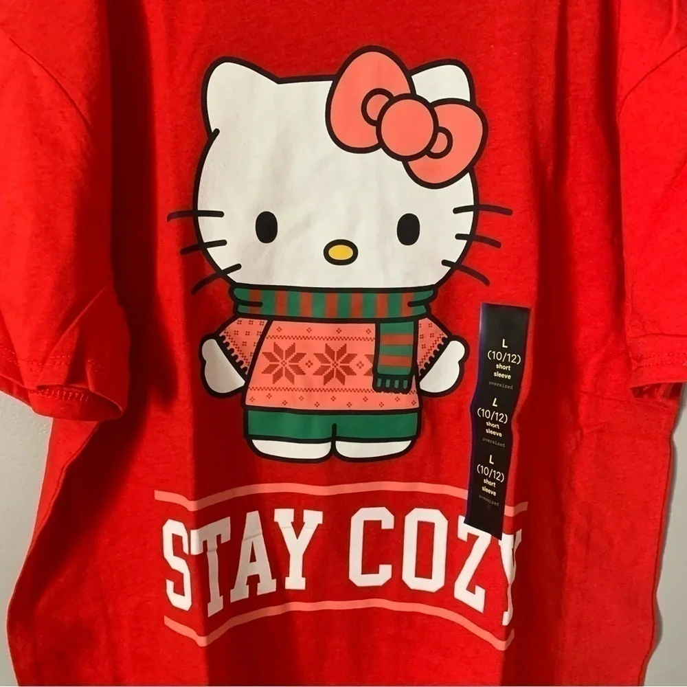 🌸NWT. HELLO KITTY Girls’ Oversized Stacy Cozy T-Shirt